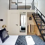 Apartment With Terrace - Parc Monceau